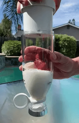 STARKIDS™ PORTABLE JUICE BLENDER™ 🍏🥤🍉